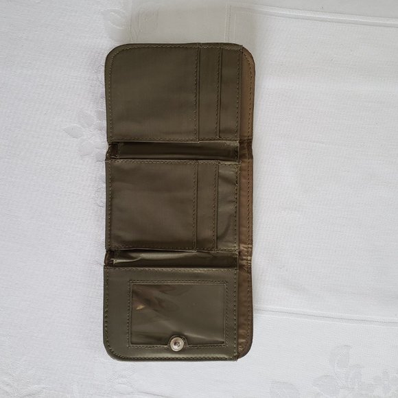 Genuine DISNEY Not So Innocent Tinkerbell canvas billfold Army green - Picture 4 of 6